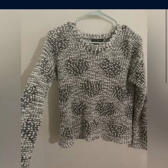 Girls Black and White Sweater - Picture 2 of 9